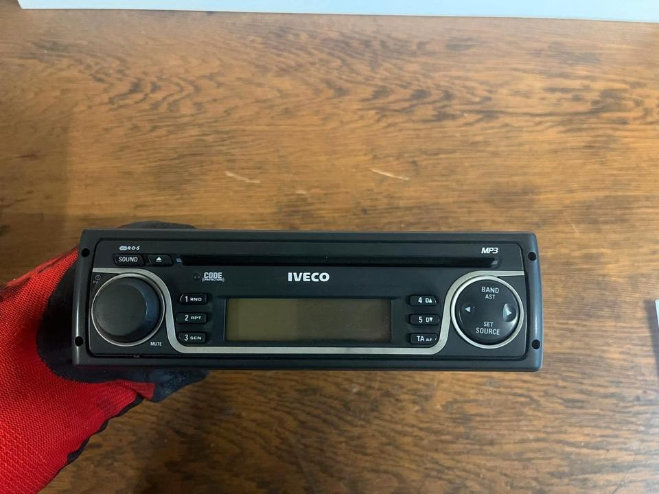 IVECO Radio CD 24V 5801550476 - Spare parts: picture 2 IVECO Radio CD 24V 5801550476 - Spare parts: picture 2