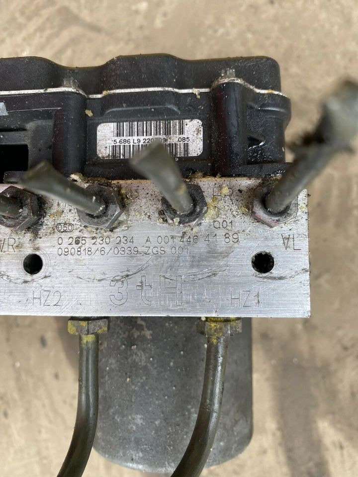 Sprinter W 906 ABS Modul Hydraulikblock A 001 446 41 89 - Hydraulics for Truck: picture 5 Sprinter W 906 ABS Modul Hydraulikblock A 001 446 41 89 - Hydraulics for Truck: picture 5