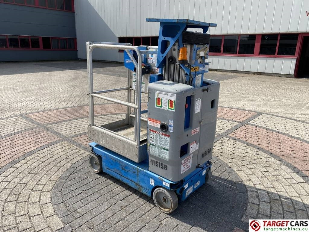 Genie GR-15 Runabout Electric Vertical Mast Lift 652cm - Vertical mast lift: picture 4 Genie GR-15 Runabout Electric Vertical Mast Lift 652cm - Vertical mast lift: picture 4