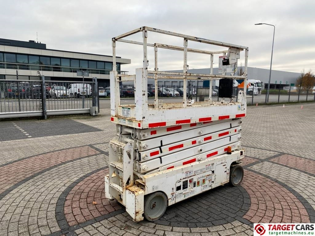 Genie GS-3232 Electric Scissor Work Lift 1175cm - Scissor lift: picture 3 Genie GS-3232 Electric Scissor Work Lift 1175cm - Scissor lift: picture 3