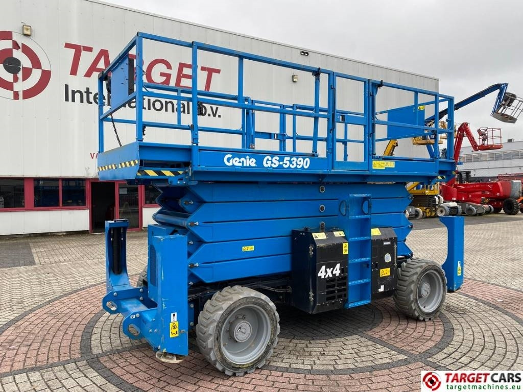 Genie GS-5390 RT LPG 4x4 Scissor Work Lift 1815cm - Scissor lift: picture 1 Genie GS-5390 RT LPG 4x4 Scissor Work Lift 1815cm - Scissor lift: picture 1