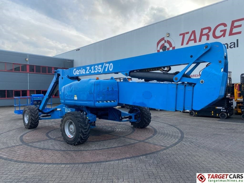 Genie Z-135/70 Articulated 4x4x4 Diesel Boom Lift 4315cm - Articulated boom: picture 4 Genie Z-135/70 Articulated 4x4x4 Diesel Boom Lift 4315cm - Articulated boom: picture 4
