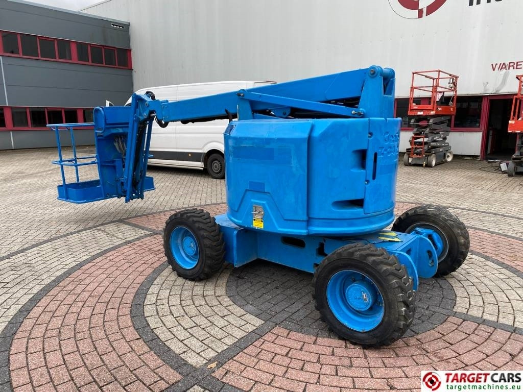 Genie Z-34/22 Articulated 4x4 Diesel Boom WorkLift 12.4M - Articulated boom: picture 4 Genie Z-34/22 Articulated 4x4 Diesel Boom WorkLift 12.4M - Articulated boom: picture 4