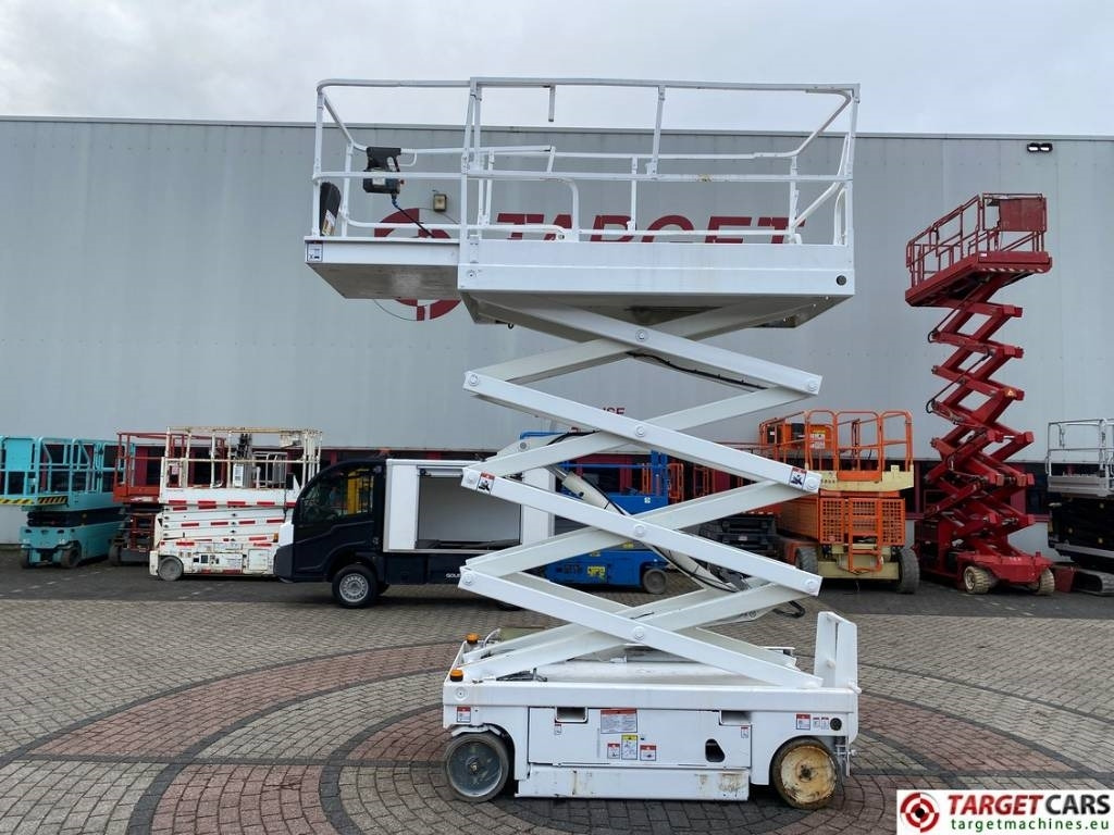 Haulotte Compact 10 Electric Scissor Work Lift 1015cm - Scissor lift: picture 5 Haulotte Compact 10 Electric Scissor Work Lift 1015cm - Scissor lift: picture 5