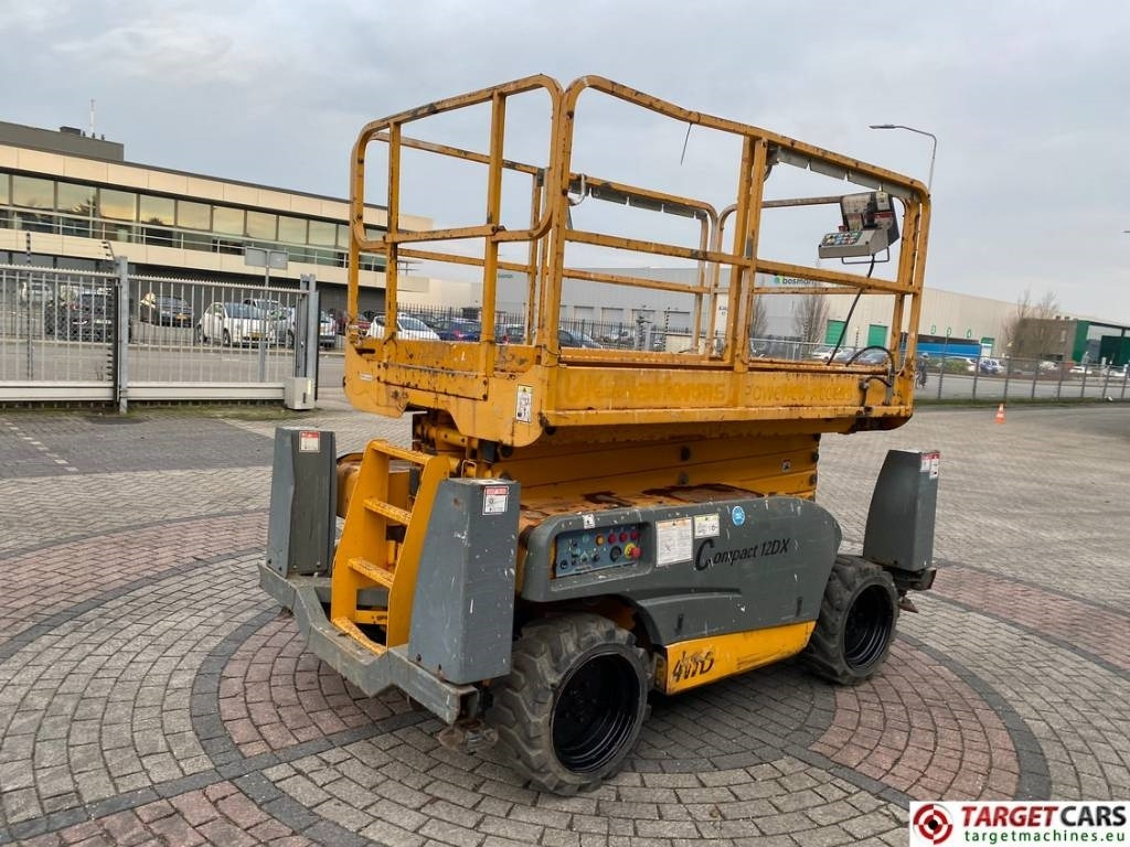 Haulotte Compact 12DX Diesel 4x4 Scissor Work Lift 1206cm - Scissor lift: picture 3 Haulotte Compact 12DX Diesel 4x4 Scissor Work Lift 1206cm - Scissor lift: picture 3