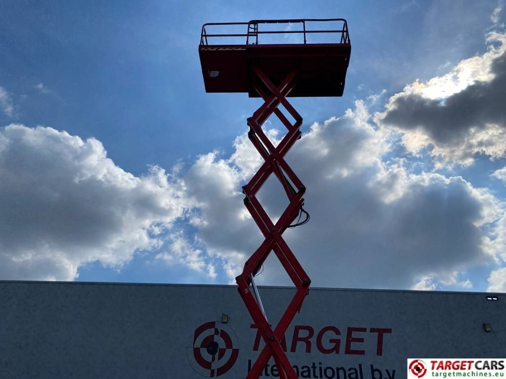 Scissor lift Haulotte Compact 12DX Diesel 4x4 Scissor Work Lift 1206cm: picture 20