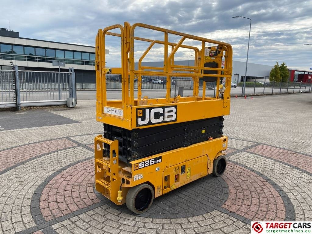 JCB S2632E Electric Scissor Work Lift 1010cm - Scissor lift: picture 3 JCB S2632E Electric Scissor Work Lift 1010cm - Scissor lift: picture 3