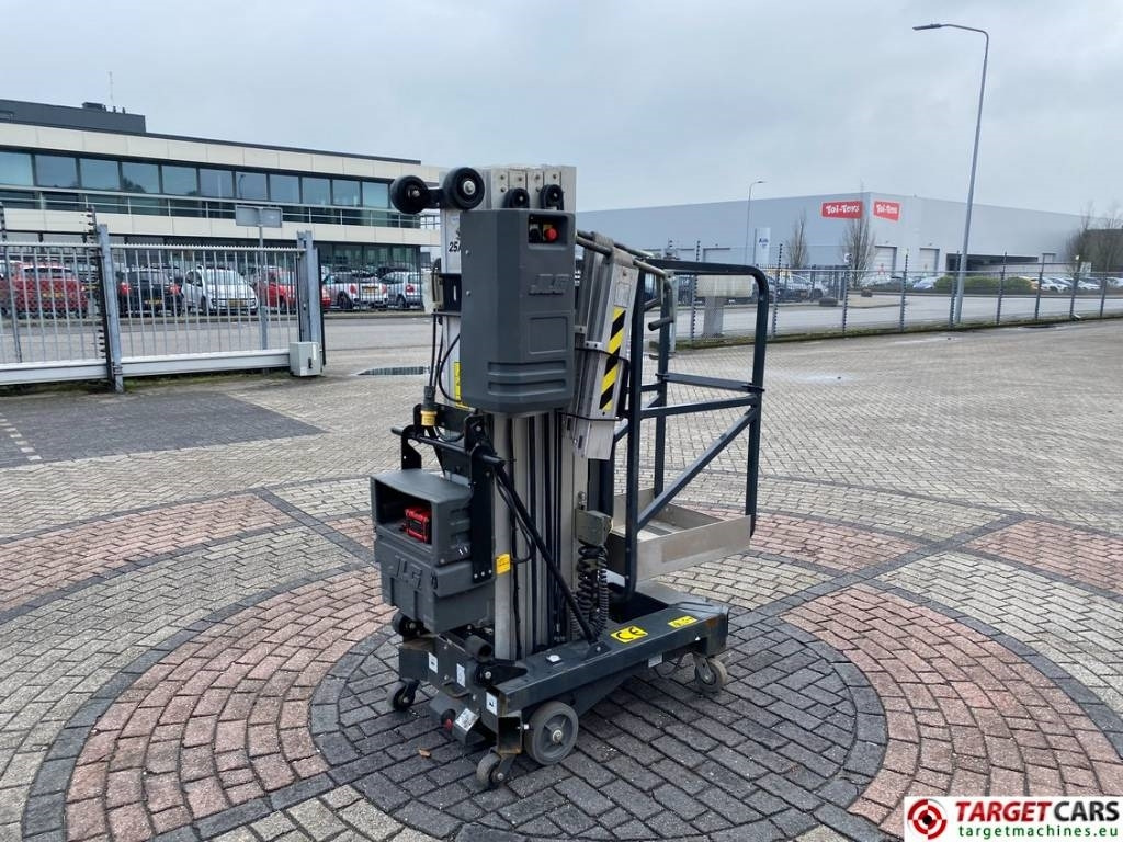 JLG 25AM DC Electric Vertical Mast Work Lift 967cm - Vertical mast lift: picture 3 JLG 25AM DC Electric Vertical Mast Work Lift 967cm - Vertical mast lift: picture 3