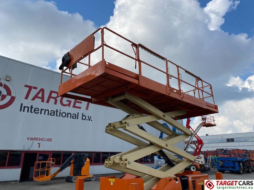 Scissor lift JLG 3394RT Diesel 4x4 Scissor Work Lift 1206cm: picture 17