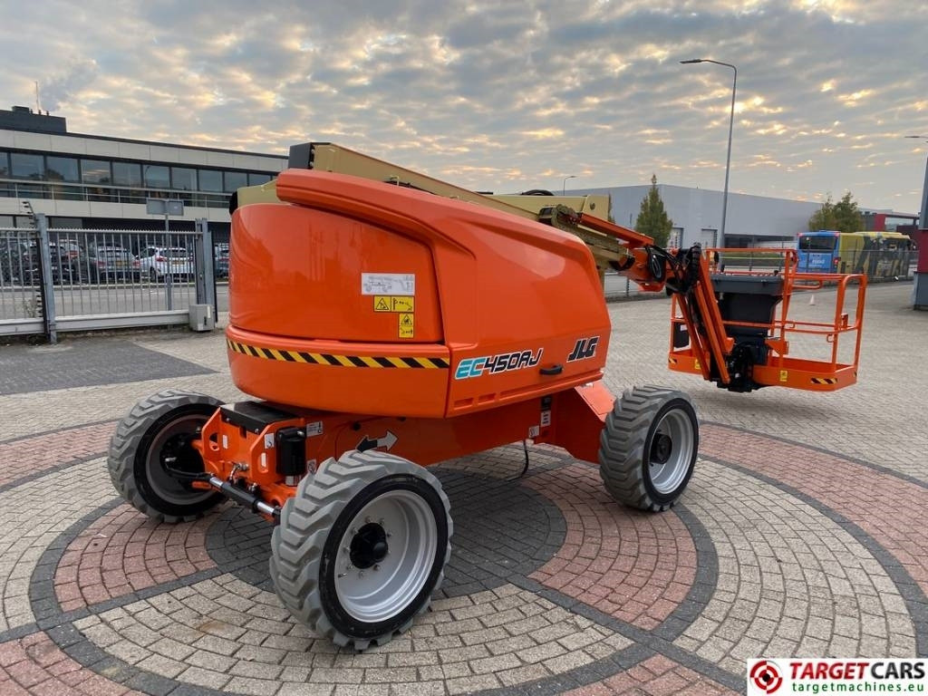 JLG EC450AJ Lithium-Ion Articulated Boom Lift 1572cm  - Articulated boom: picture 3 JLG EC450AJ Lithium-Ion Articulated Boom Lift 1572cm  - Articulated boom: picture 3