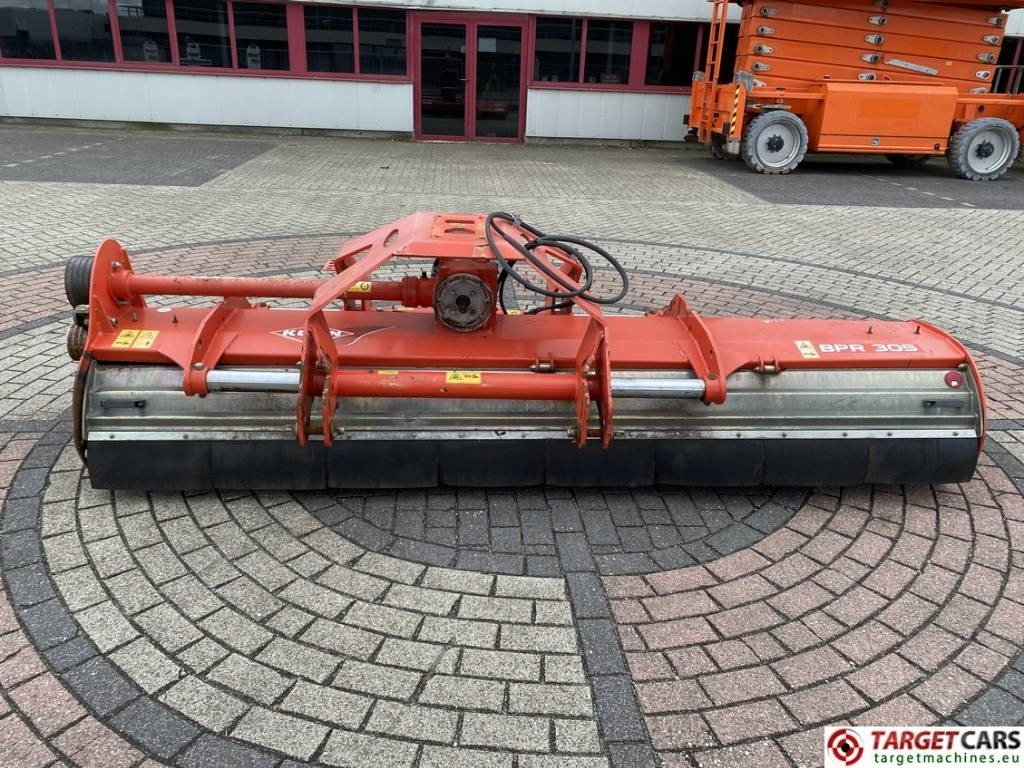 Kuhn BPR305 Flail Mowing Deck 305cm - Flail mower/ Mulcher: picture 1 Kuhn BPR305 Flail Mowing Deck 305cm - Flail mower/ Mulcher: picture 1