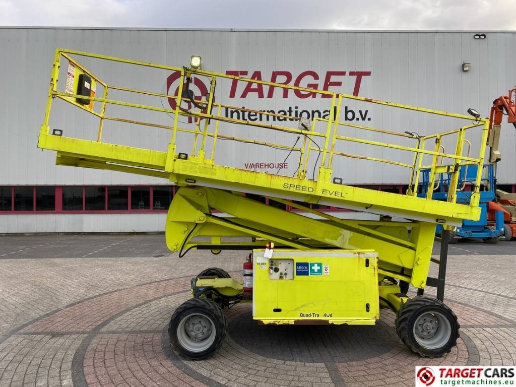 Scissor lift MEC 2684RT Diesel 4x4 Scissor Lift Speed-Level 992cm: picture 7