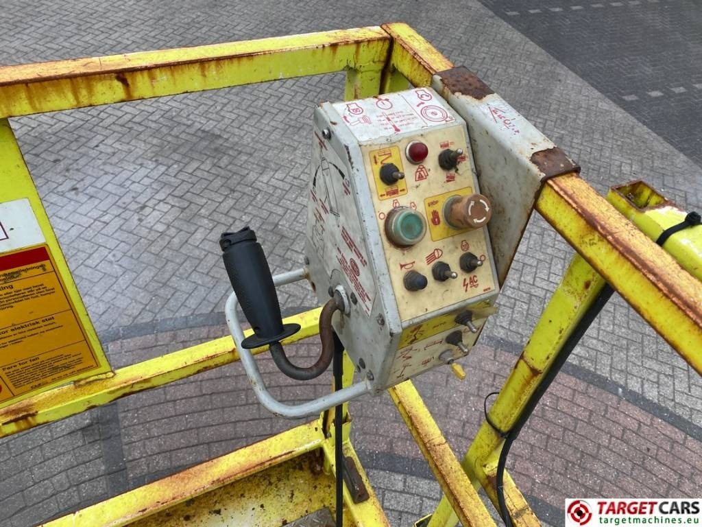 Scissor lift MEC 2684RT Diesel 4x4 Scissor Lift Speed-Level 992cm: picture 8