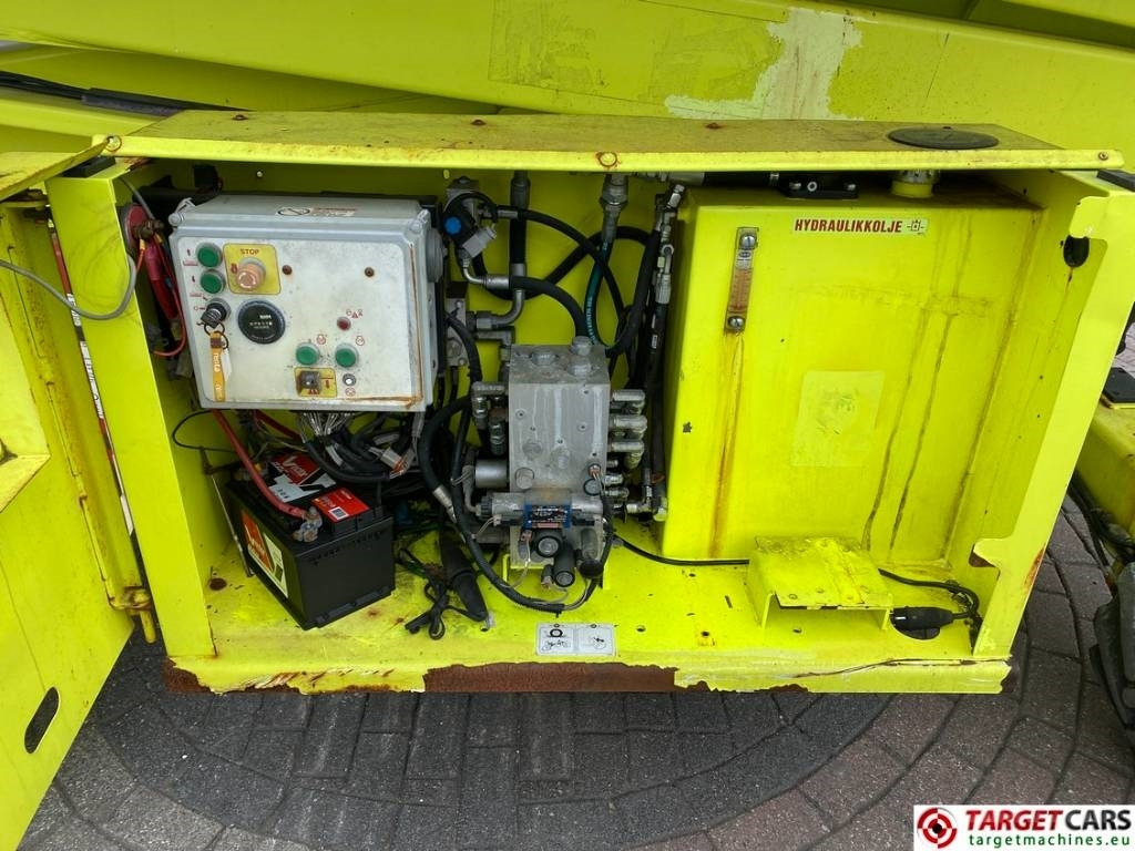 Scissor lift MEC 2684RT Diesel 4x4 Scissor Lift Speed-Level 992cm: picture 13