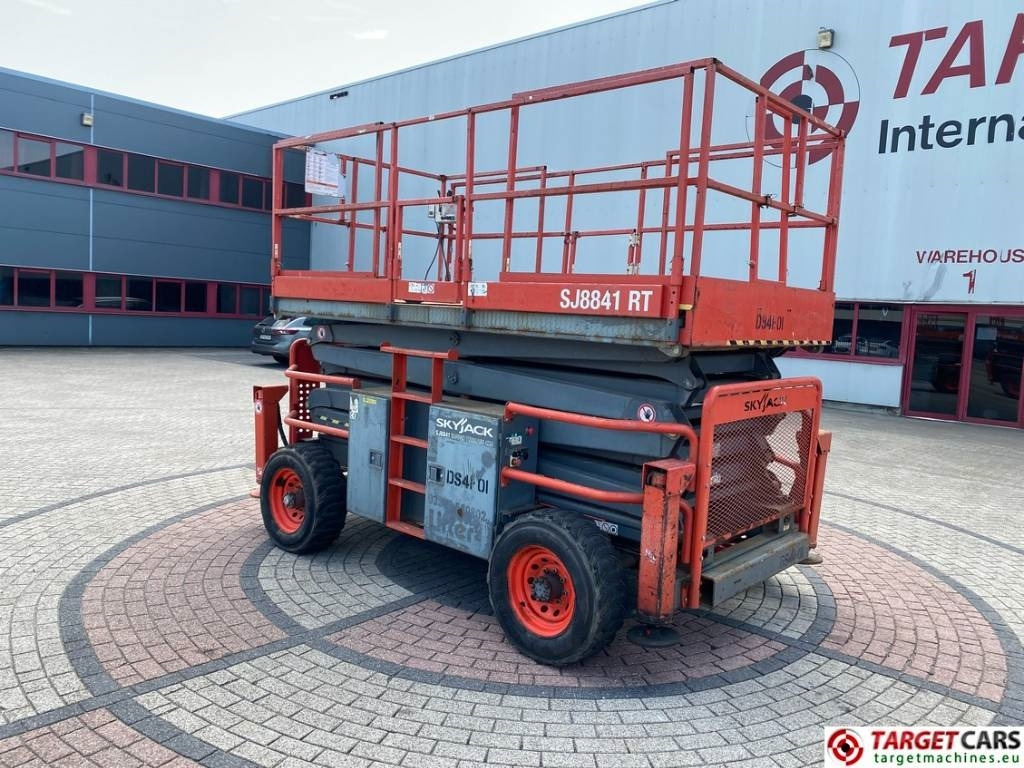 SkyJack SJ8841 RT Diesel 4x4 Scissor Work Lift 1430cm - Scissor lift: picture 4 SkyJack SJ8841 RT Diesel 4x4 Scissor Work Lift 1430cm - Scissor lift: picture 4