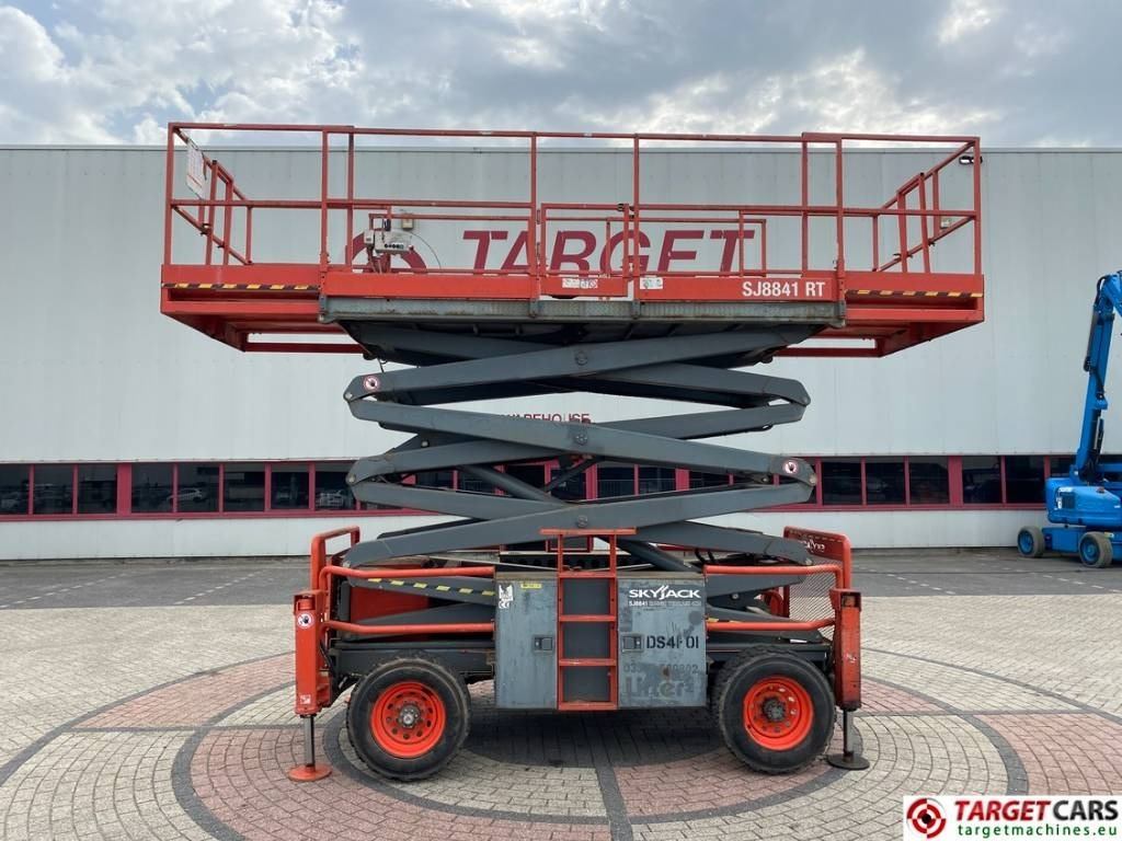 SkyJack SJ8841 RT Diesel 4x4 Scissor Work Lift 1430cm - Scissor lift: picture 5 SkyJack SJ8841 RT Diesel 4x4 Scissor Work Lift 1430cm - Scissor lift: picture 5