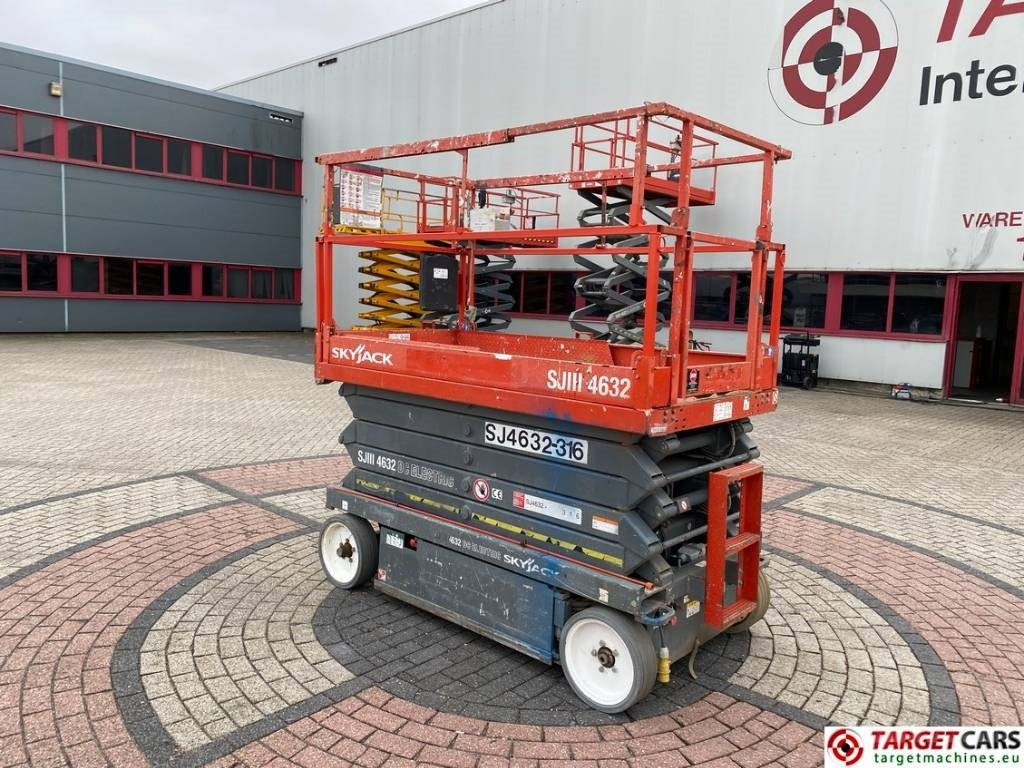 SkyJack SJIII-4632 Electric 4632 Scissor Work Lift 1170cm - Scissor lift: picture 4 SkyJack SJIII-4632 Electric 4632 Scissor Work Lift 1170cm - Scissor lift: picture 4