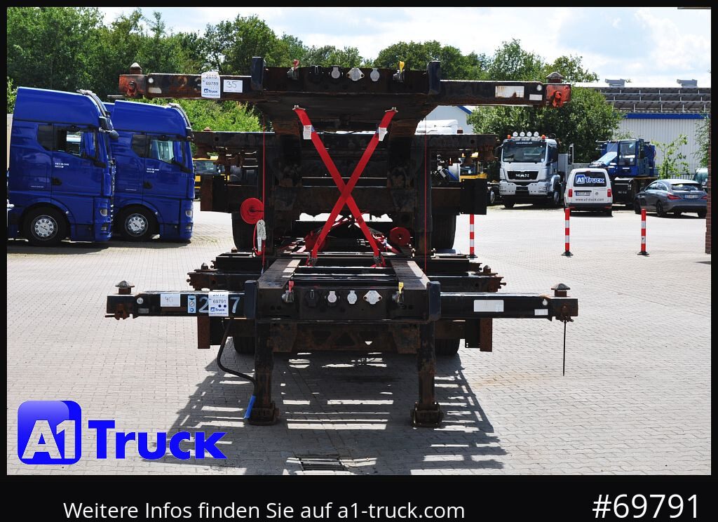 Container transporter/ Swap body semi-trailer KOEGEL Port 40 Simplex Liftachse SAF: picture 14