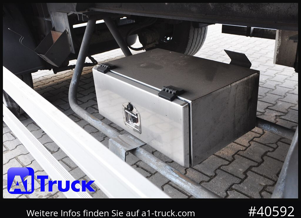 SCHMITZ Achwege & Tönjes, Rohrbahn, Fleisch, Schmitz Aufbau - Refrigerator trailer: picture 3 SCHMITZ Achwege & Tönjes, Rohrbahn, Fleisch, Schmitz Aufbau - Refrigerator trailer: picture 3