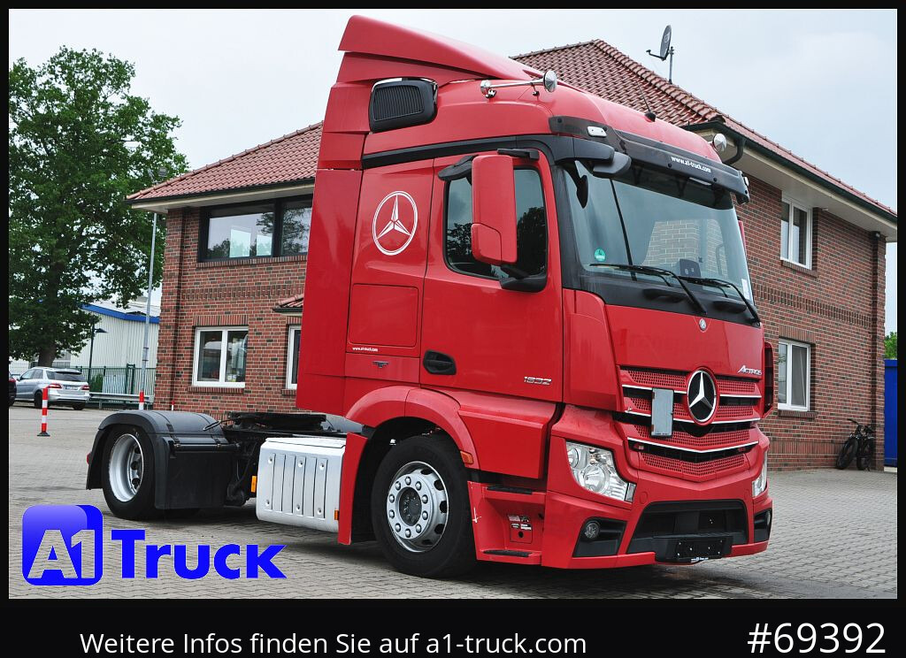 MERCEDES-BENZ Actros 1832, Lowliner, 1 Vorbesitzer - Tractor unit: picture 1 MERCEDES-BENZ Actros 1832, Lowliner, 1 Vorbesitzer - Tractor unit: picture 1