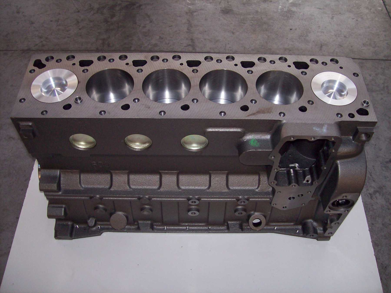 CUMMINS SHORT BLOCK 6BT5.9 - Engine for Construction machinery: picture 1 CUMMINS SHORT BLOCK 6BT5.9 - Engine for Construction machinery: picture 1