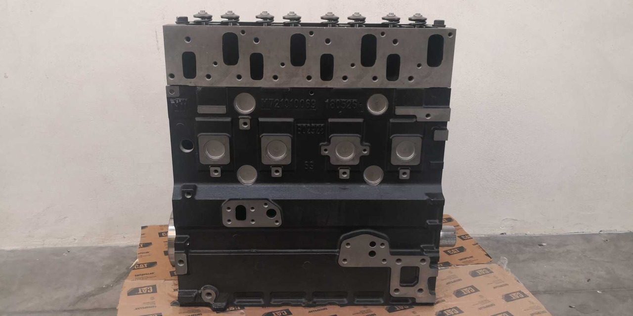 Caterpillar 3054T - Engine for Construction machinery: picture 1 Caterpillar 3054T - Engine for Construction machinery: picture 1