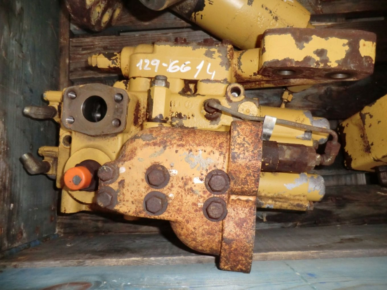 Caterpillar 963C DISTRIBUTORE OLIO IDRAULICO - Hydraulic valve for Construction machinery: picture 1 Caterpillar 963C DISTRIBUTORE OLIO IDRAULICO - Hydraulic valve for Construction machinery: picture 1