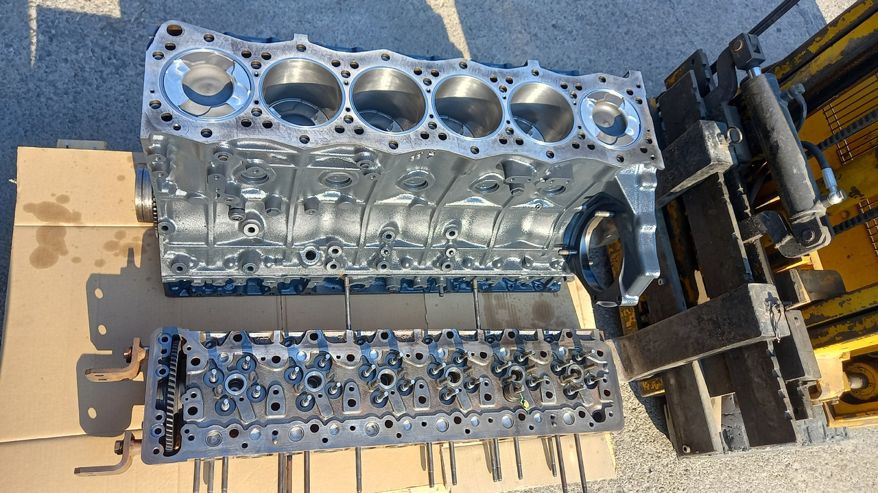 ISUZU 6UZ1 Long Block revisionato composto da monoblocco , albero motore, testa. - Engine for Construction machinery: picture 3 ISUZU 6UZ1 Long Block revisionato composto da monoblocco , albero motore, testa. - Engine for Construction machinery: picture 3