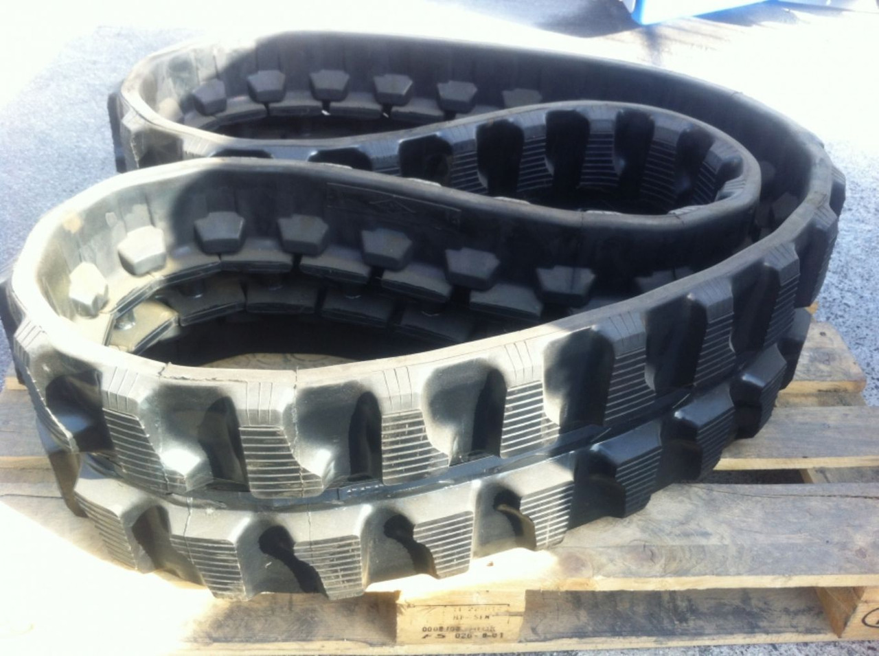 ITR 300X109X41 WKX Cingolo in gomma nuovo - Track for Construction machinery: picture 1 ITR 300X109X41 WKX Cingolo in gomma nuovo - Track for Construction machinery: picture 1