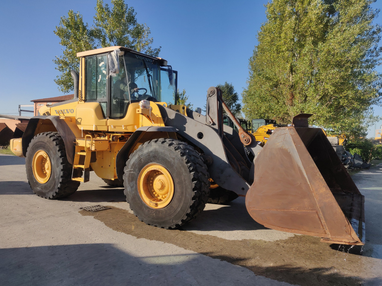 VOLVO L110F - Wheel loader: picture 1 VOLVO L110F - Wheel loader: picture 1