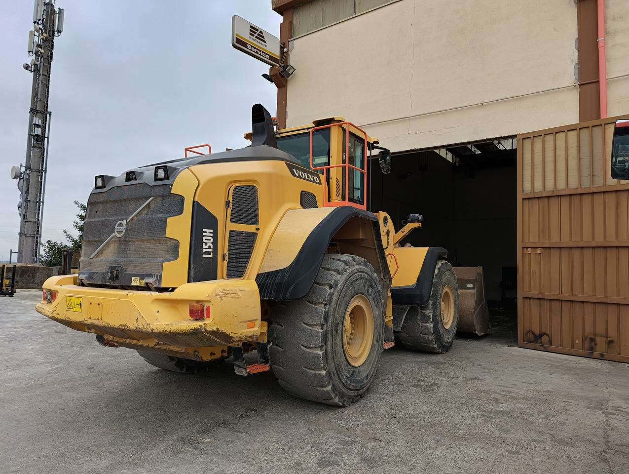 VOLVO L150H - Wheel loader: picture 2 VOLVO L150H - Wheel loader: picture 2