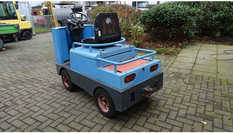 Hako Sherpa S/5 48 volts met acculader - Tow tractor: picture 4 Hako Sherpa S/5 48 volts met acculader - Tow tractor: picture 4