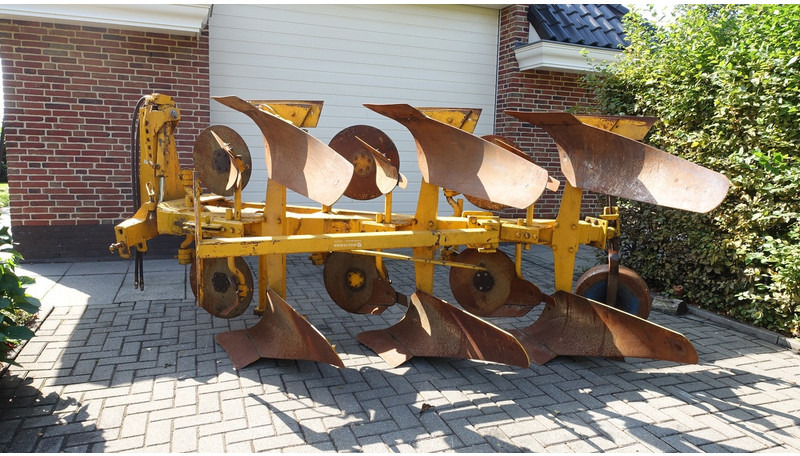 Rumptstad 3 schaar wentel ploeg - Plow: picture 1 Rumptstad 3 schaar wentel ploeg - Plow: picture 1