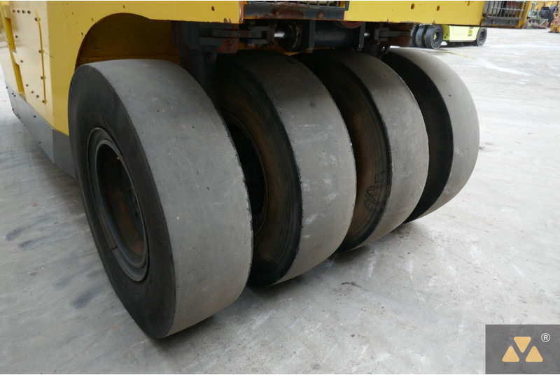 Pneumatic roller Bomag BW25RH: picture 11
