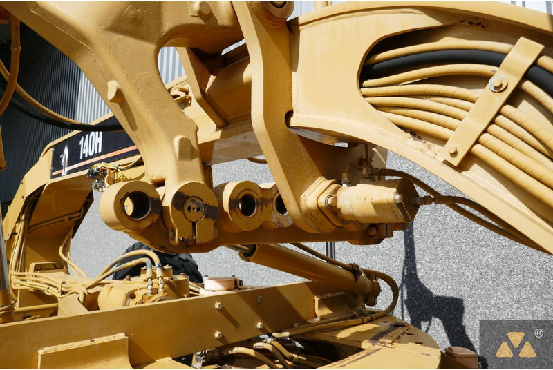 Lease a Caterpillar 140H Caterpillar 140H: picture 12