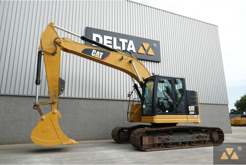 Caterpillar 325F LCR - Crawler excavator: picture 3 Caterpillar 325F LCR - Crawler excavator: picture 3