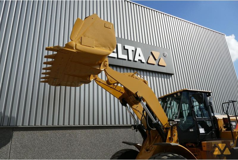 Wheel loader Caterpillar 950GC: picture 12