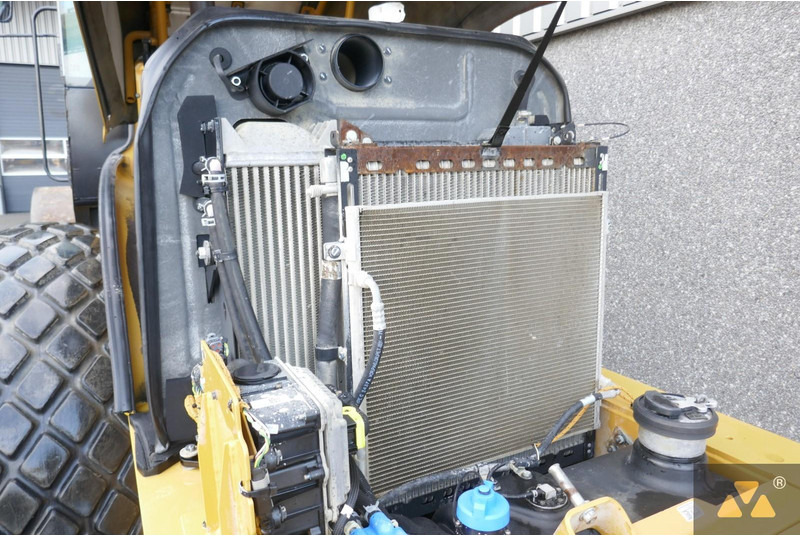 Roller Caterpillar CS64B: picture 19