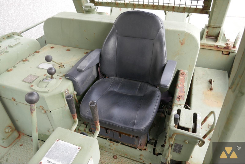 Bulldozer Caterpillar D7G Ex-army: picture 7