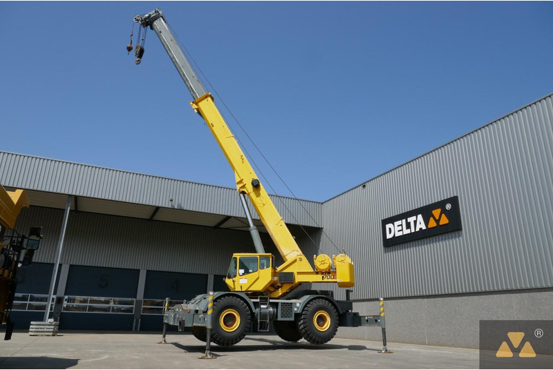 Grove RT700E - Rough terrain crane: picture 3 Grove RT700E - Rough terrain crane: picture 3