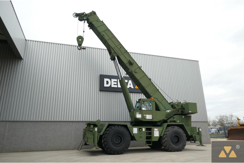 Grove RT875 Ex-army - Rough terrain crane: picture 4 Grove RT875 Ex-army - Rough terrain crane: picture 4