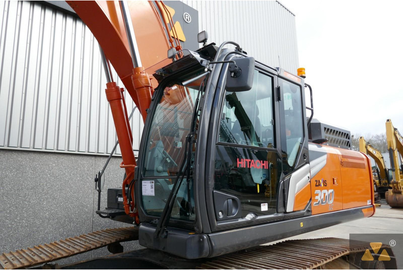 Crawler excavator Hitachi ZX300LC-7: picture 10
