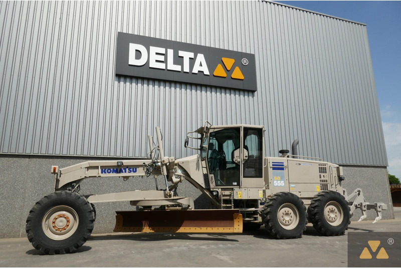 Komatsu GD555-5 Ex-army - Grader: picture 4 Komatsu GD555-5 Ex-army - Grader: picture 4