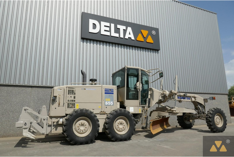 Komatsu GD555-5 Ex-army - Grader: picture 5 Komatsu GD555-5 Ex-army - Grader: picture 5