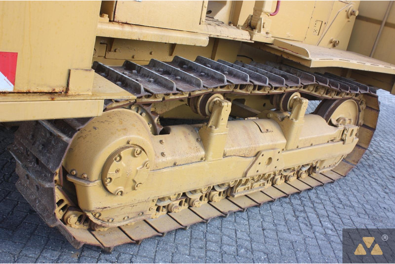 Truck Caterpillar D6E Fuel tanker: picture 11