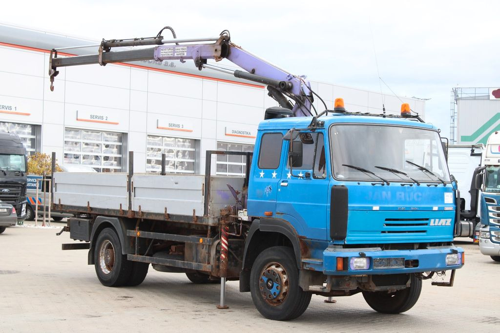 LIAZ 18.23,CRANE NJ SR-70 PT,BEACONS - Dropside/ Flatbed truck, Crane truck: picture 2 LIAZ 18.23,CRANE NJ SR-70 PT,BEACONS - Dropside/ Flatbed truck, Crane truck: picture 2