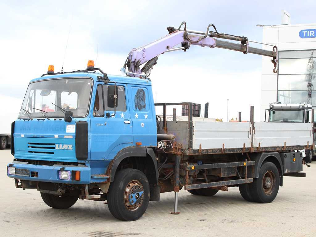 Liaz 18.23, NJ SR-70 PT HYDRAULIC ARM, LIGHTHOUSES - Dropside/ Flatbed truck, Crane truck: picture 1 Liaz 18.23, NJ SR-70 PT HYDRAULIC ARM, LIGHTHOUSES - Dropside/ Flatbed truck, Crane truck: picture 1