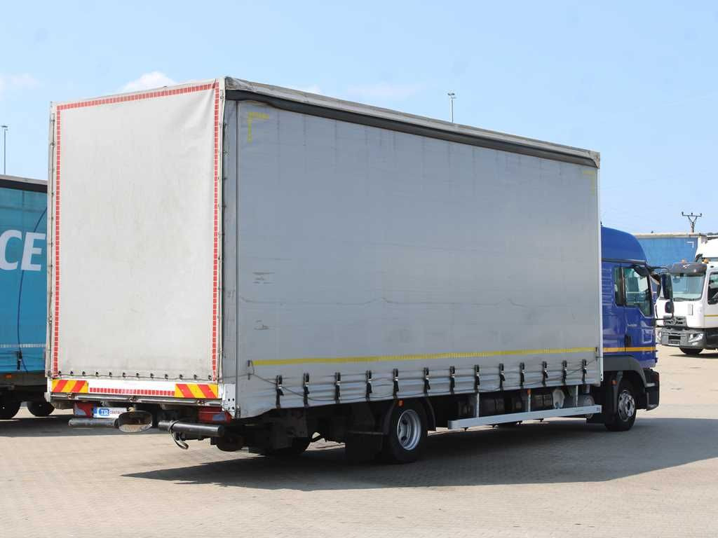 MAN TGL 8.220, EURO 5 - Curtainsider truck: picture 3 MAN TGL 8.220, EURO 5 - Curtainsider truck: picture 3