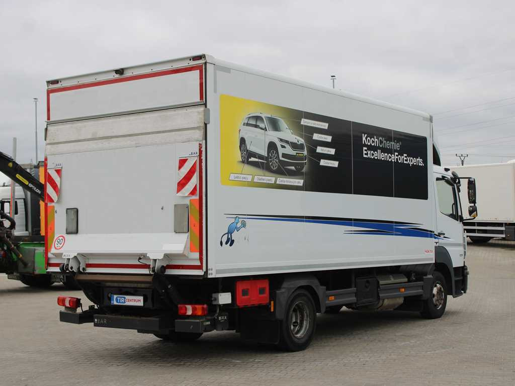 Mercedes-Benz ATEGO 1021, EURO 6, HYDRAULIC FRONT - Box truck: picture 4 Mercedes-Benz ATEGO 1021, EURO 6, HYDRAULIC FRONT - Box truck: picture 4