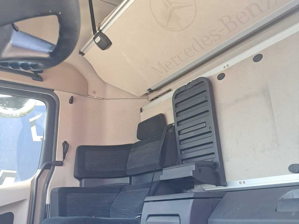 Mercedes-Benz Actros 2542, 6X2 + PANAV TVK18M - Curtainsider truck: picture 5 Mercedes-Benz Actros 2542, 6X2 + PANAV TVK18M - Curtainsider truck: picture 5